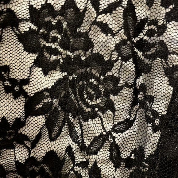 New w tags black laced cover up - Picture 3 of 5